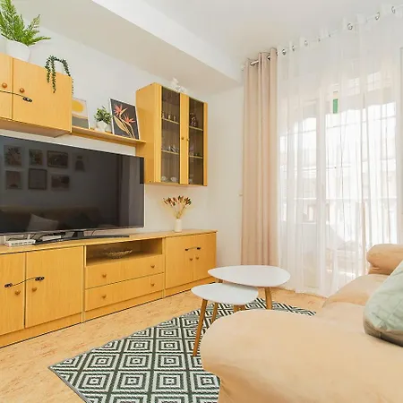 Apartment 150 Lovely Palangre