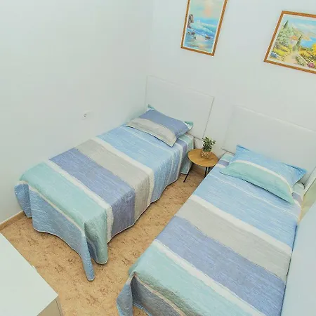 Apartment 150 Lovely Palangre